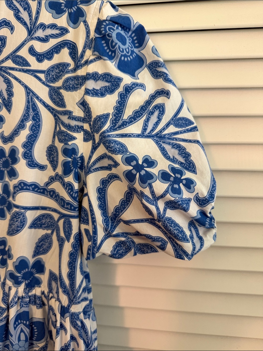 NWT puff sleeve dress - Picture 2 of 4
